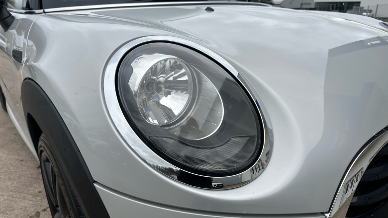 MINI Hatchback 1.5 Cooper 3dr Petrol Hatchback